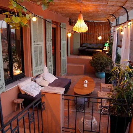 Prázdninový dům Maison Avec Jardin Et Terrasses *