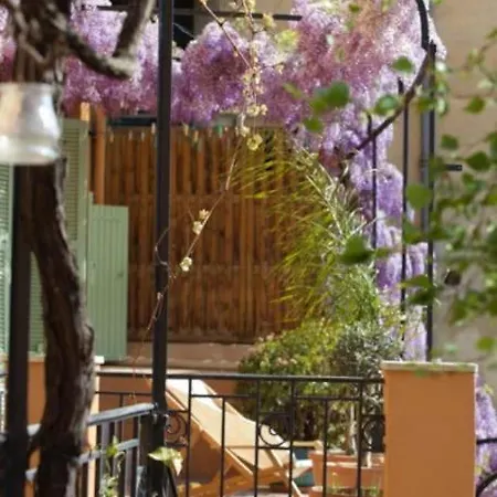 Prázdninový dům Maison Avec Jardin Et Terrasses
